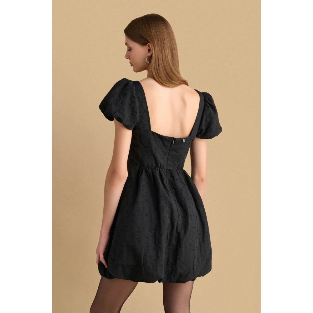 ATTRATTIVO Γυναικείο Φόρεμα Κοντό 92111818