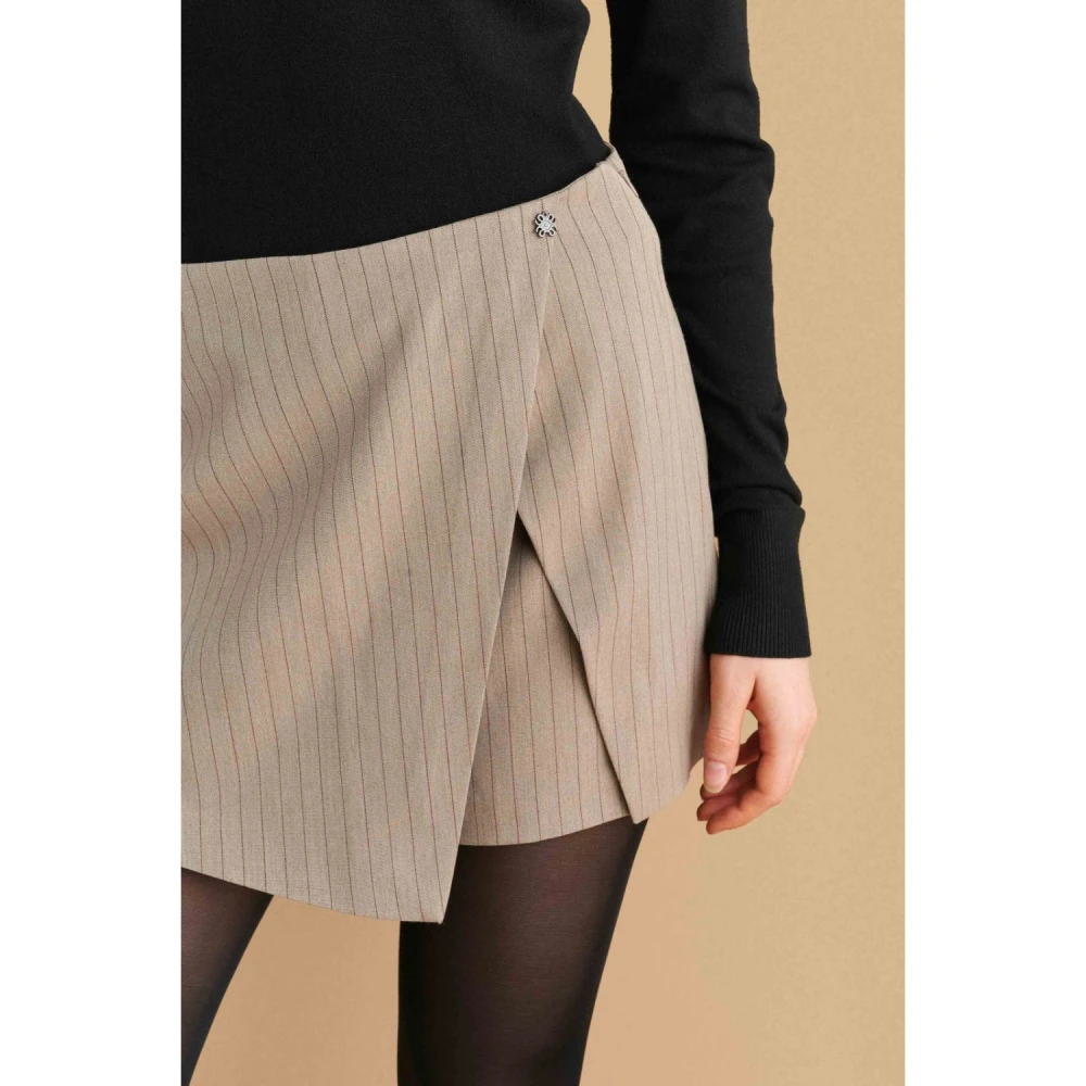 ATTRATTIVO Γυναικείο Σόρτς 9919573