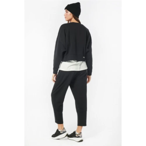 BODY ACTION Γυναικεία Μπλούζα Λαιμόκοψη 061227-01