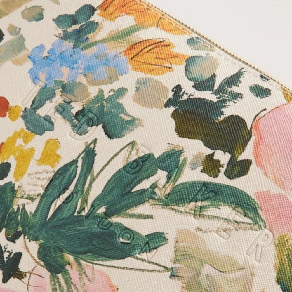 TED BAKER ΓΥΝΑΙΚΕΙΟ ΝΕΣΕΣΕΡ BECCAAS PAINTED MEADOW SMALL: Κομψότητα και Στυλ σε Μικρή Συσκευασία